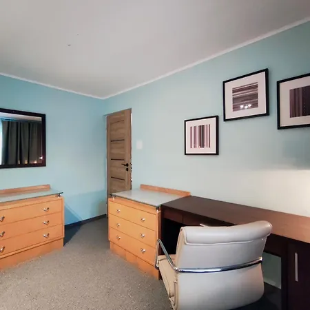 Osir - Centrum, Parking Ferienhaus Bad Altheide